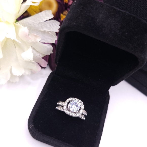 Gorgeous sterling silver ring set. Bridal set, engagement rings. New! - Picture 3 of 12